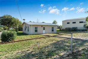 106 Overview Dr, Zapata, TX 78076