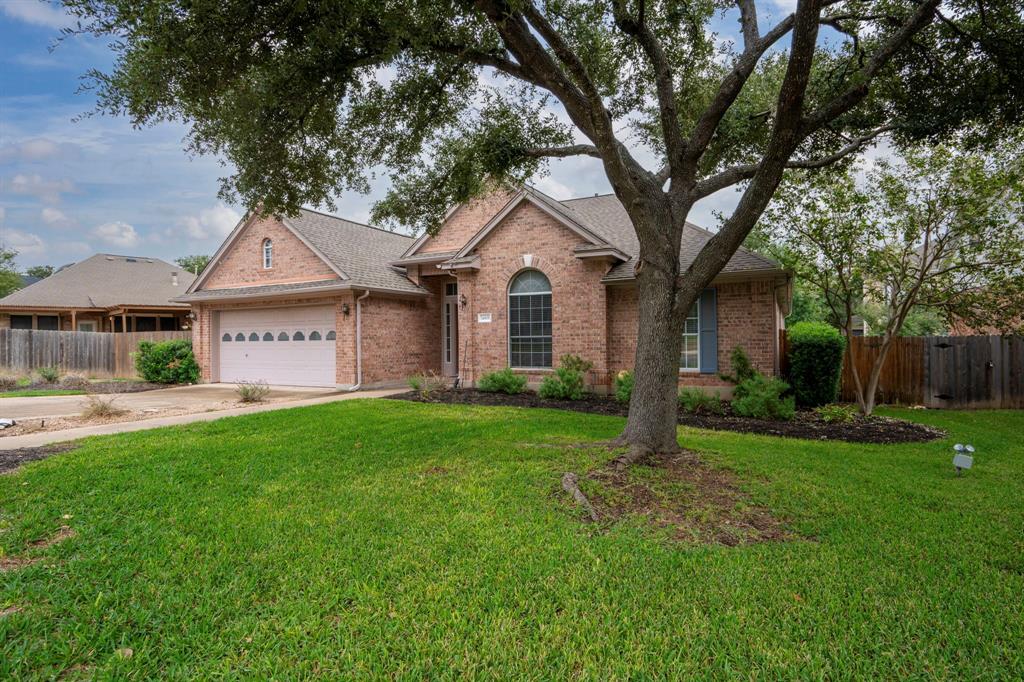 14801 Calaveras Dr