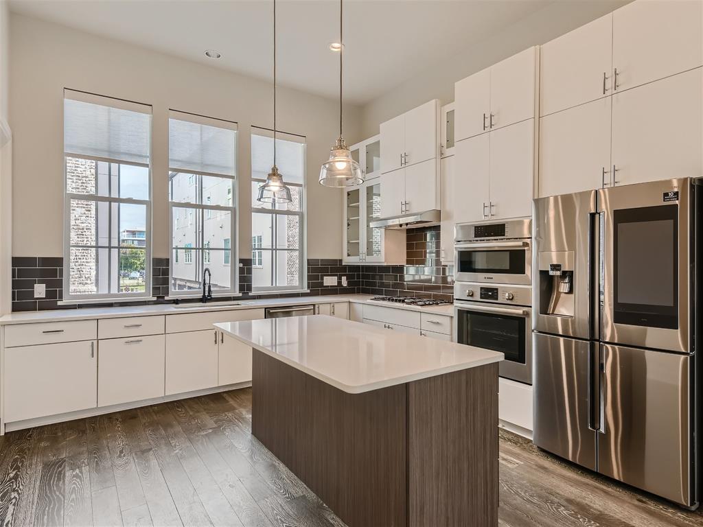 1203 Town Creek Dr, Austin, TX 78741