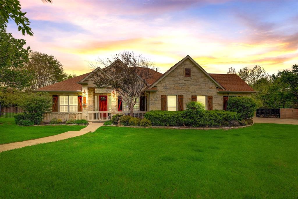 240 Whispering Spg Ln