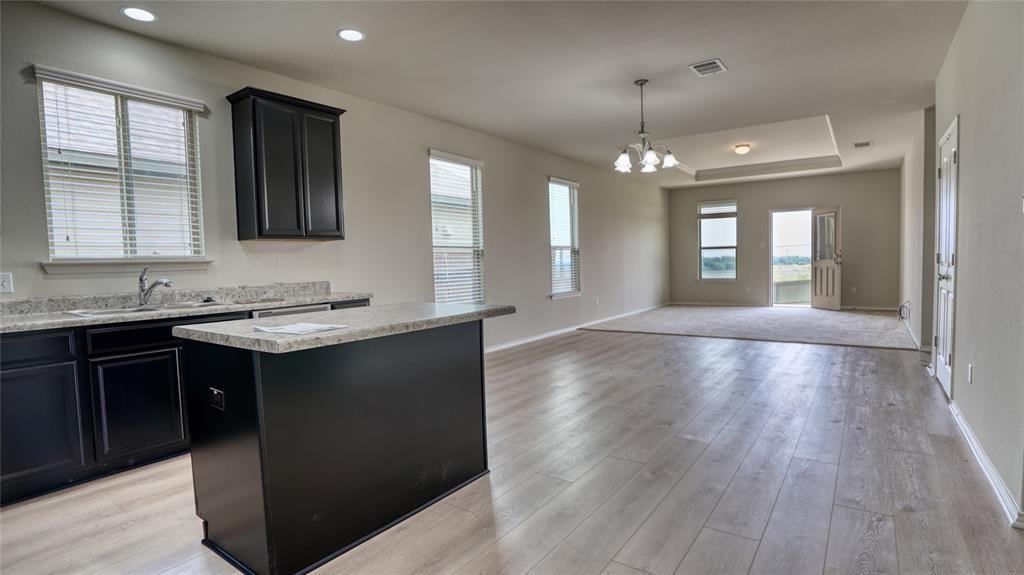 137 Carlina Loop