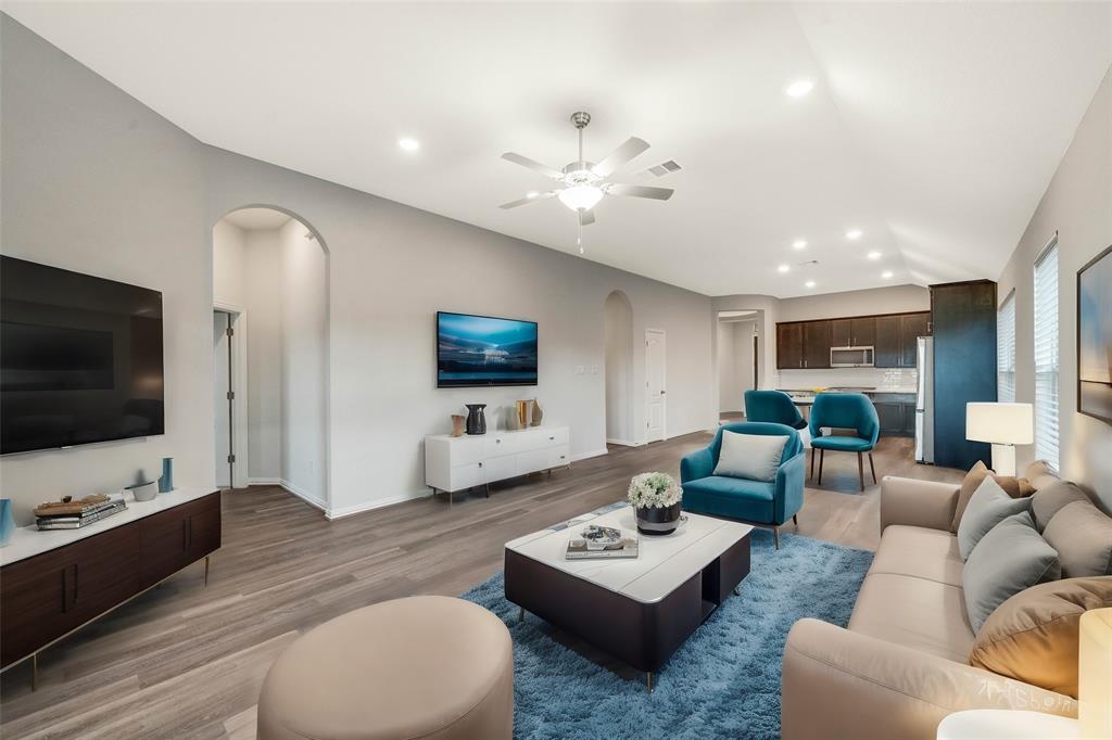 285 Biscayne Bay Bnd