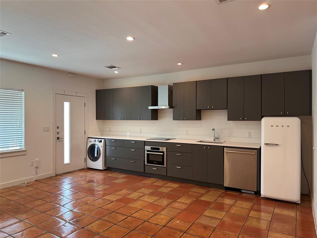 1200 Enfield Rd Unit 203  