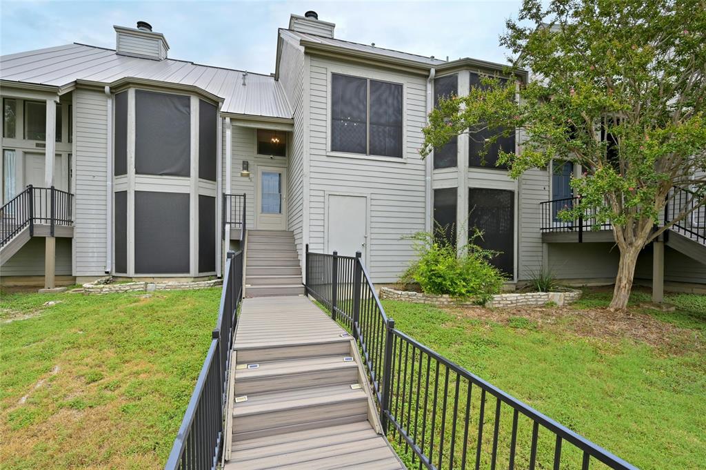 200 World Of Tennis Sq Unit 200  