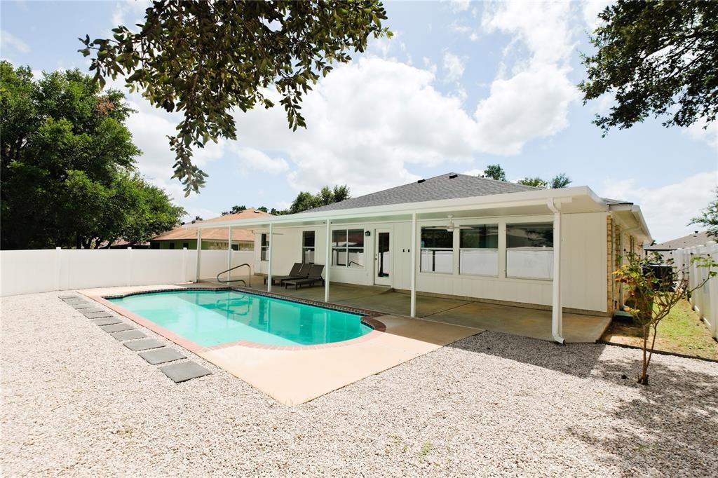 1308 Meghan Dr  