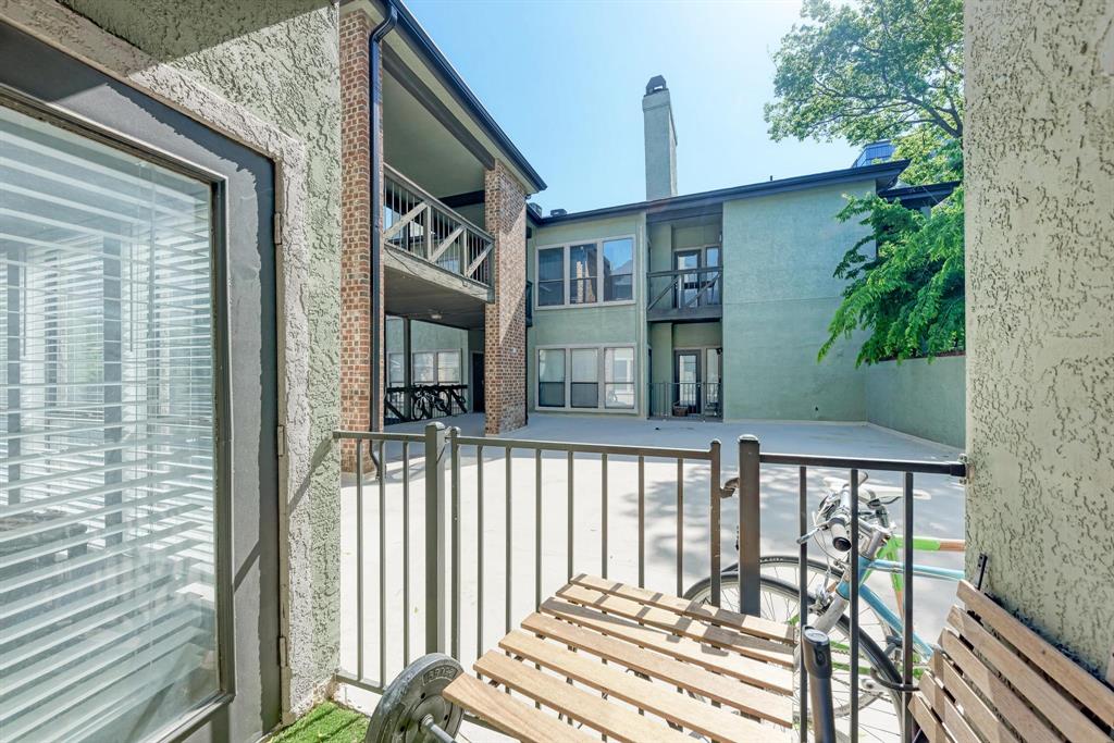 214 807 W 25th St Unit 214  