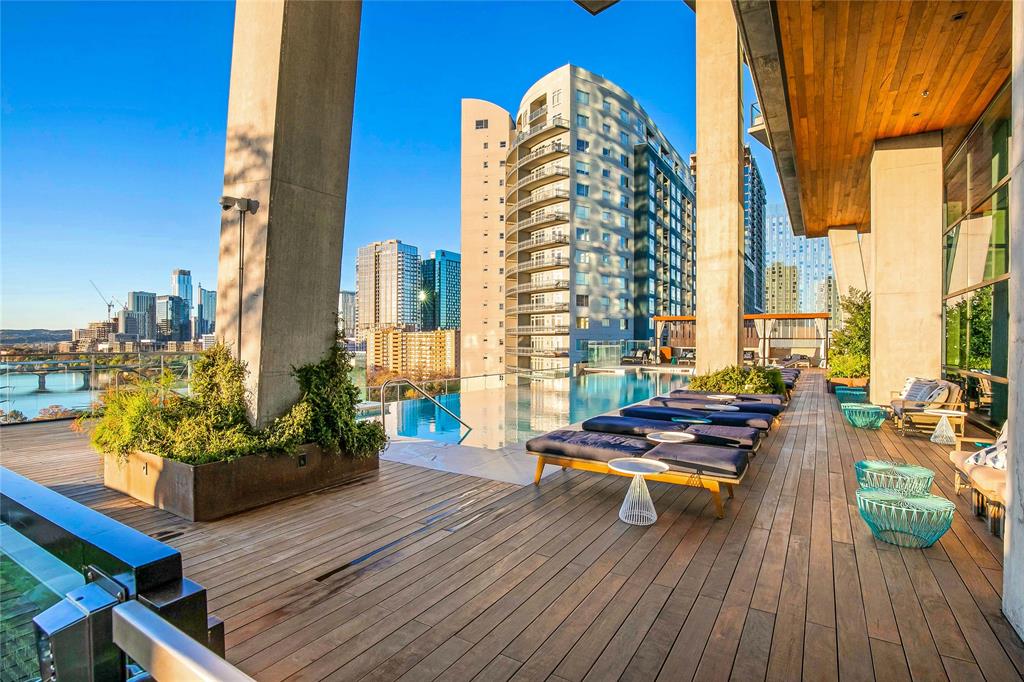 1702 70 Rainey St Unit 1702