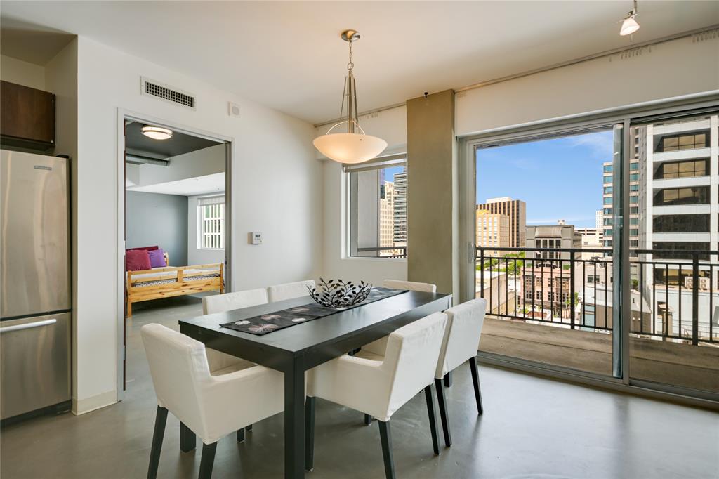 1009 800 Brazos St Unit 1009