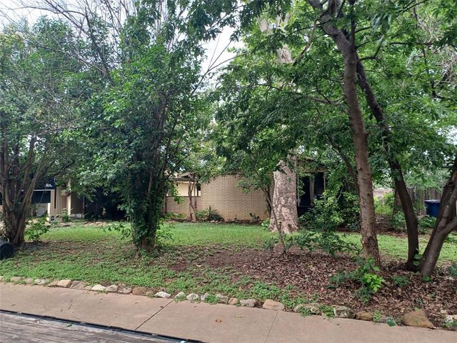 4906 Westfield Dr — Highland Village Sec 02 Pt 02