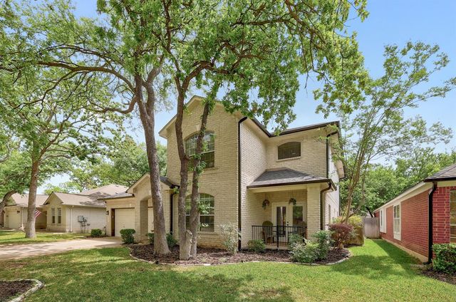 3019 Plantation Dr — Bent Tree