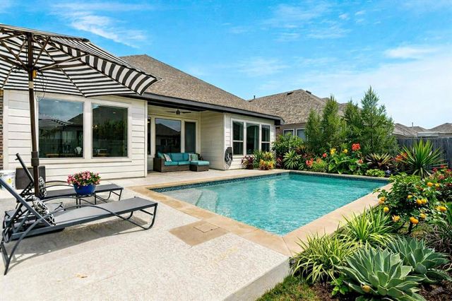 813 Whitetail Dr — Highlands at Mayfield Ranch