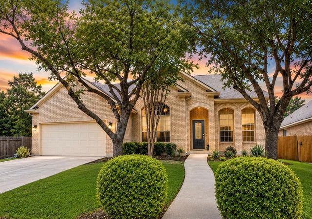 2915 Stonecreek Dr — Behrens Ranch