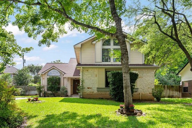 1807 Blackjack Dr — Woods Sec 04
