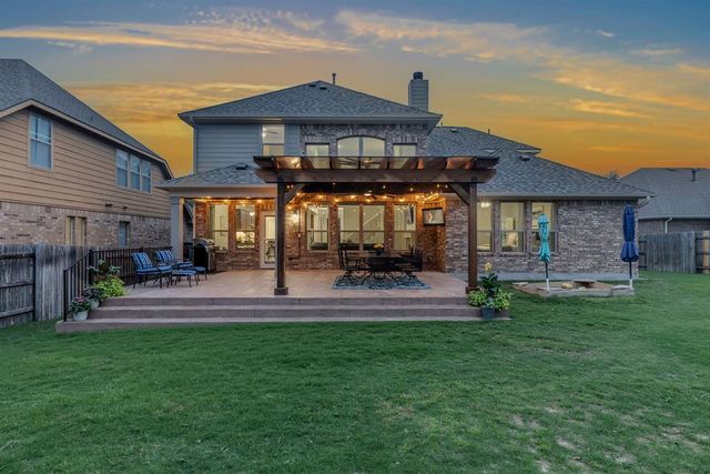2816 Saint Frances Ct — Paloma Lake