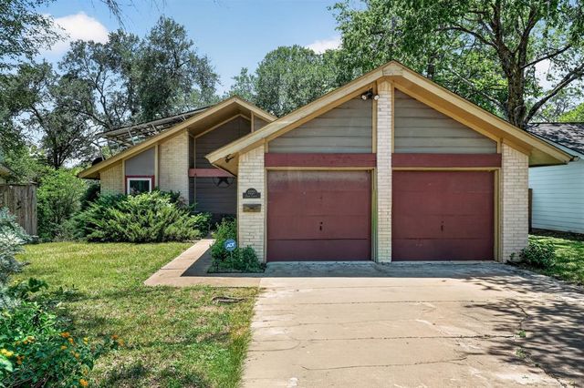 5227 Meadow Creek Dr — EMERALD FOREST SEC 5