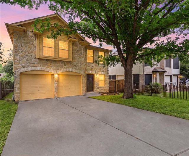 1421 Garden Path Dr — Greenslopes At Lakecreek Sec 10B