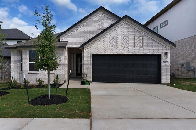 4308 College Square Dr — University Heights