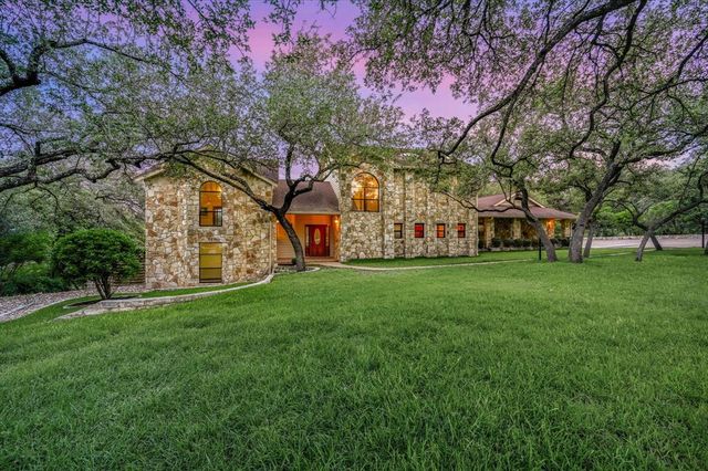 9111 Glenlake Dr — Glenlake