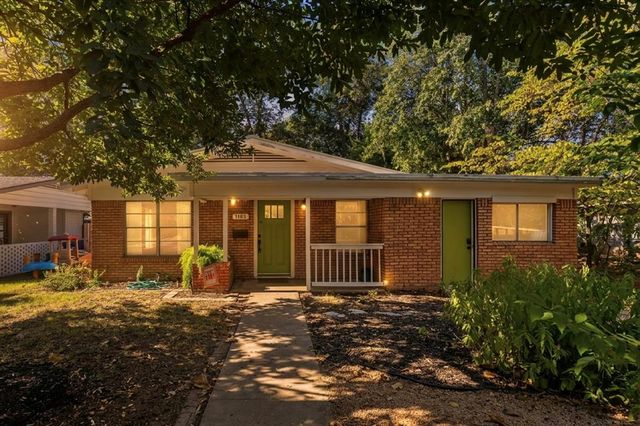 1105 Alegria Rd — West View Heights