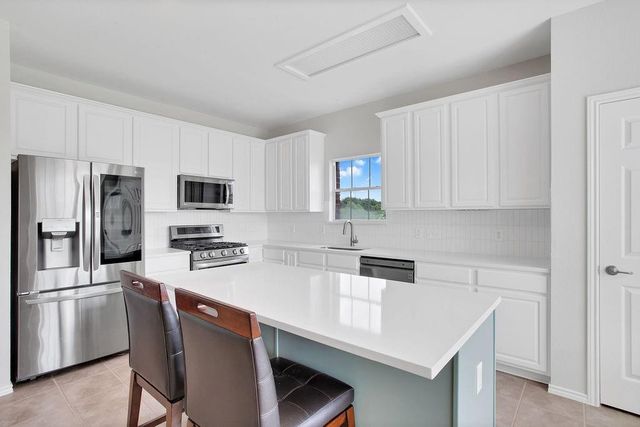 10720 Finsbury Dr — Bauerle Ranch
