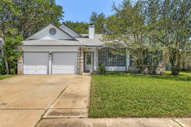 5806 Abilene Trl — Village At Western Oaks 06
