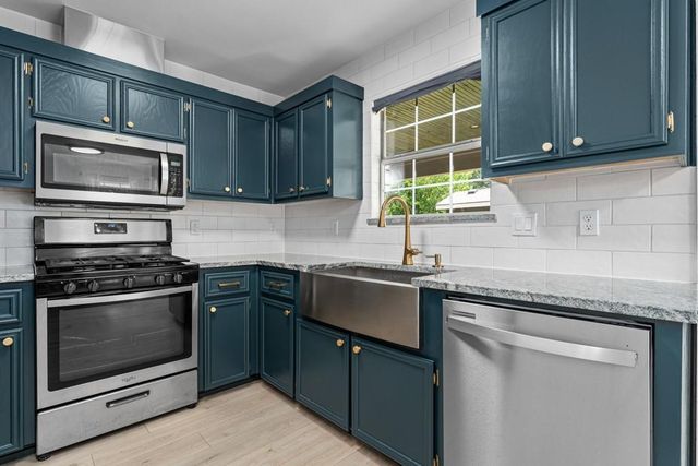 1409 Lantern Light Dr — Sam Bass Trails Sec 01