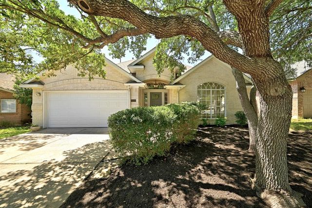 7121 Ridge Oak Rd — Legend Oaks Sec 07