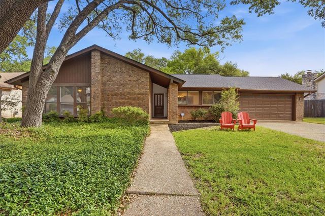 4835 Trail Crest Cir — Travis Country