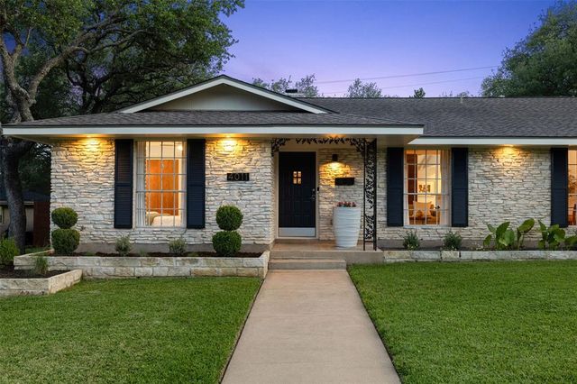 4011 Greystone Dr — Northwest Hills Mesa Oaks Ph