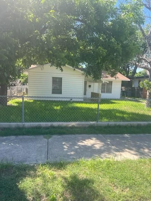 2506 Euclid Ave — Forest Wood