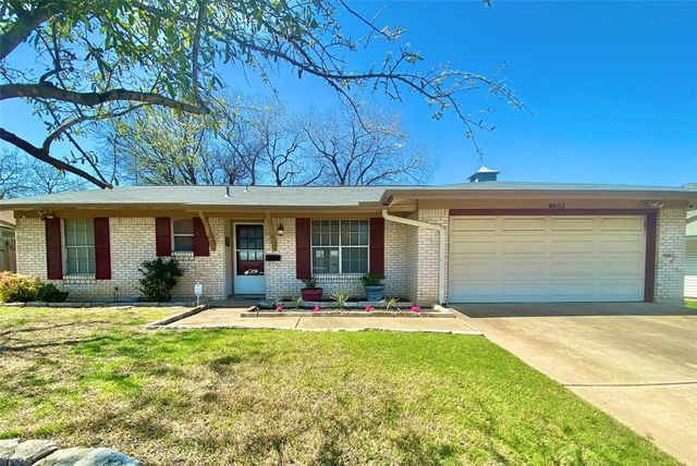 8602 Colonial Dr — Wooten Village Sec 06