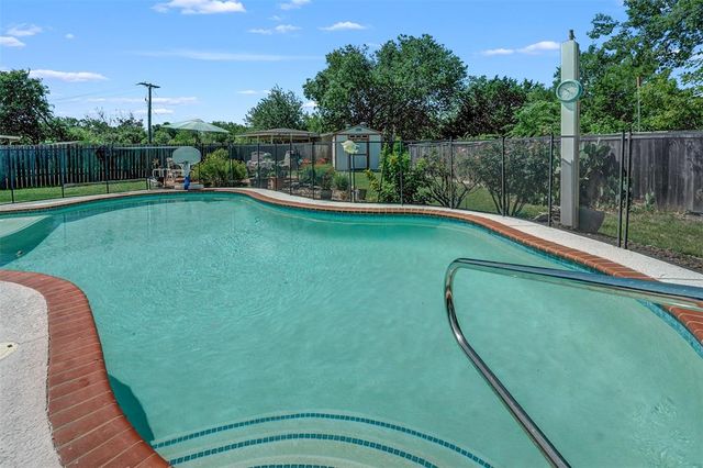 1645 Jerusalem Dr — Springbrook Centre Ph B Sec 02