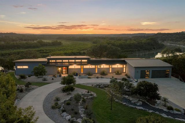 352 Arthur Ct — Peninsula At Mystic Shores 3