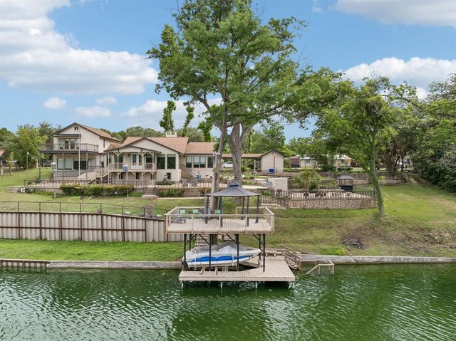 939 Reiley Rd — Upper Reiley Rd