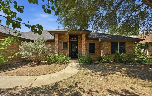 1068 Memorial Cir — Rolling Valley
