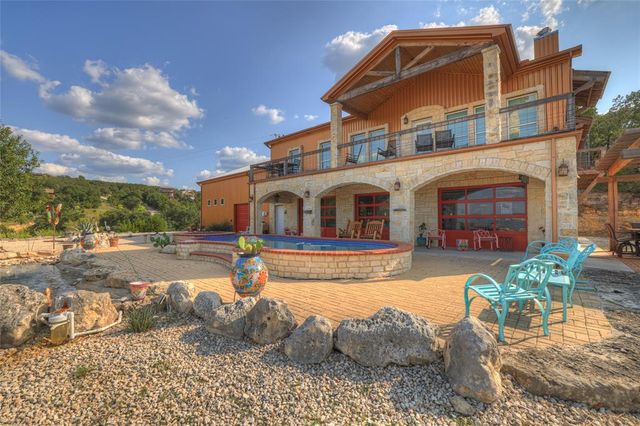 2611 WESTVIEW DR — N/A