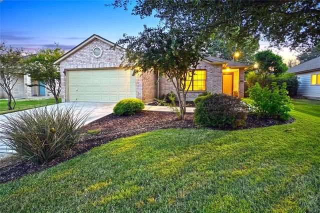 762 PINEHURST DR Dr — GRUENE CROSSING