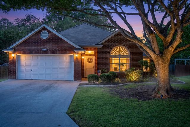 1941 Shield Dr — Palace Heights 7