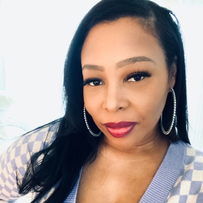 CLICK to visit Nikkiea Winfield's Realtor® Profile Page