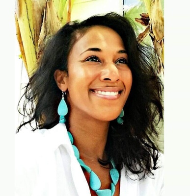 CLICK to visit Monique Francis's Realtor® Profile Page