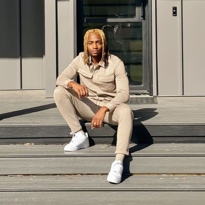 CLICK to visit Denzel Washington's Realtor® Profile Page