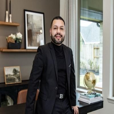 CLICK to visit Luis Barrero's Realtor® Profile Page