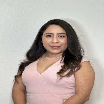 CLICK to visit Anahi Perez's Realtor® Profile Page