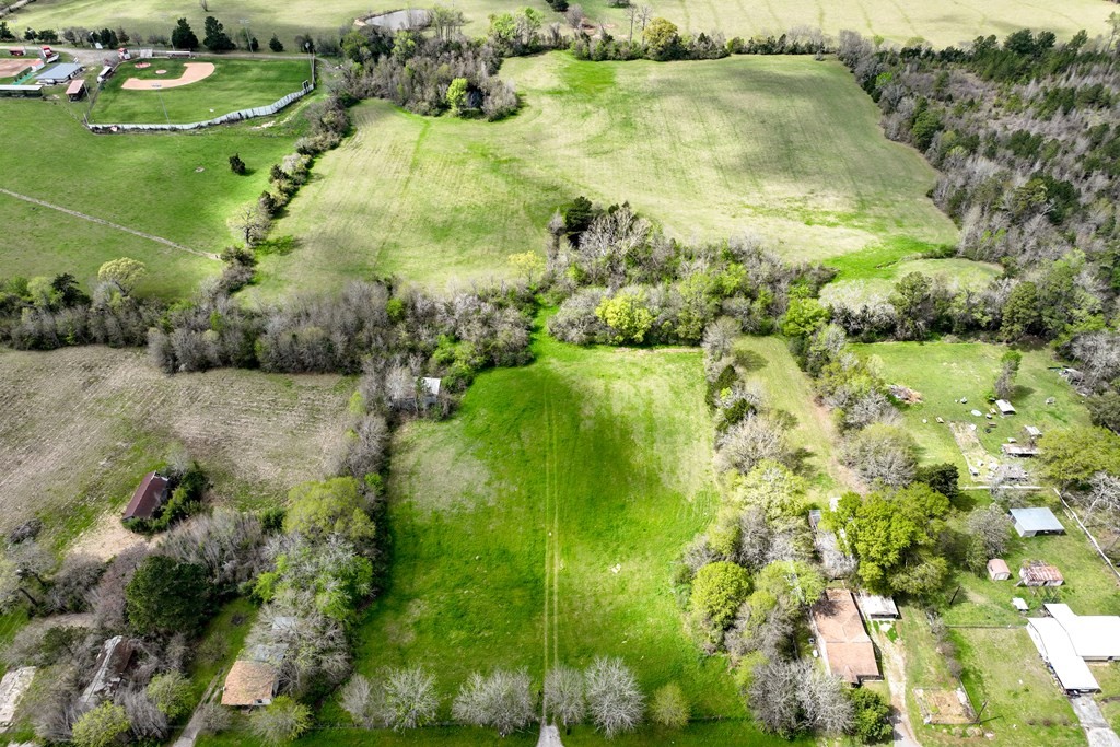 000 Hwy 94/N Main, Groveton, TX 75845