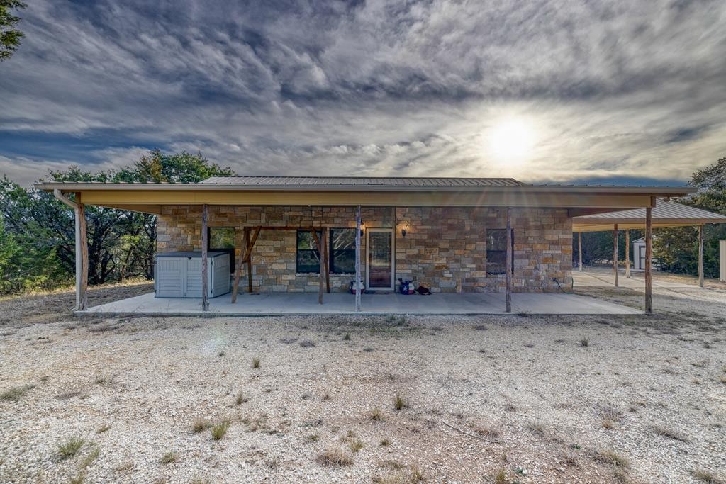 29 Lonesome Dove Lane, Concan, TX 78838 - HAR.com