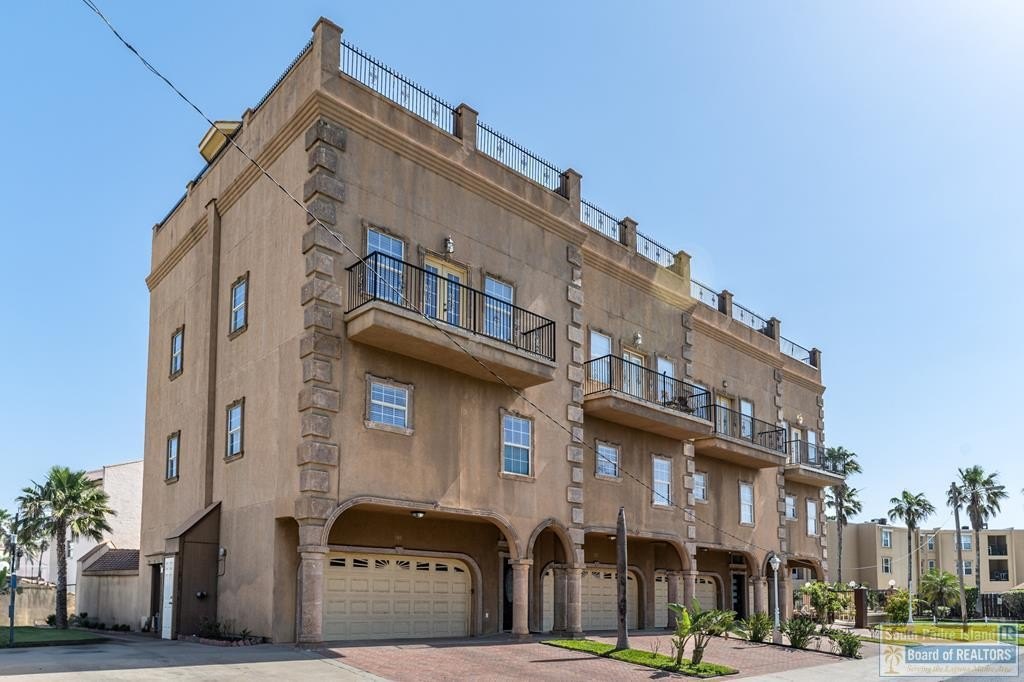 101 110 Coronado Dr Unit 101  