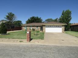 437 Ave H, Hereford, TX 79045