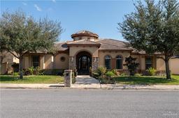 3801 S L Street — Paseo Del Lago