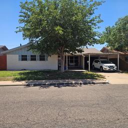 1708 E 49th St — Fleetwood