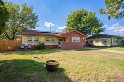3204 PRYOR Street